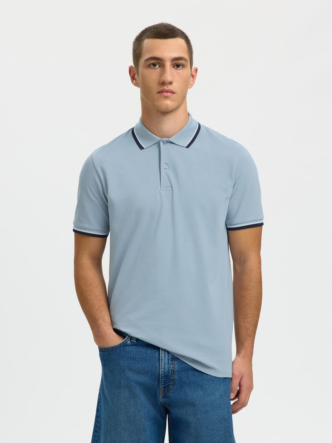 model_shot-front